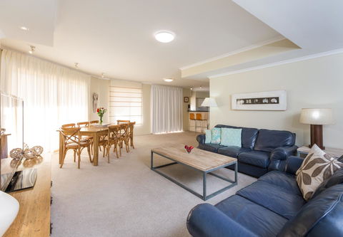 Ramada Resort By Wyndham Shoal Bay - E Caravan Parks 42