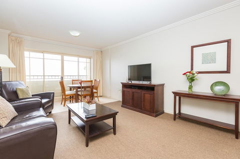 Ramada Resort By Wyndham Shoal Bay - E Caravan Parks 24