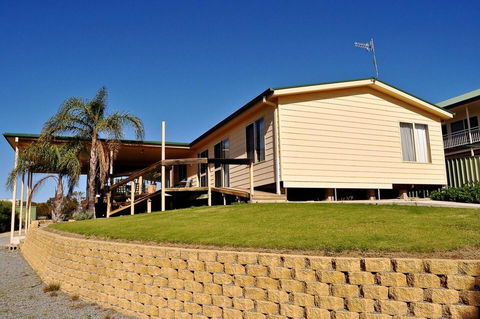 Baywatch - E Caravan Parks 14