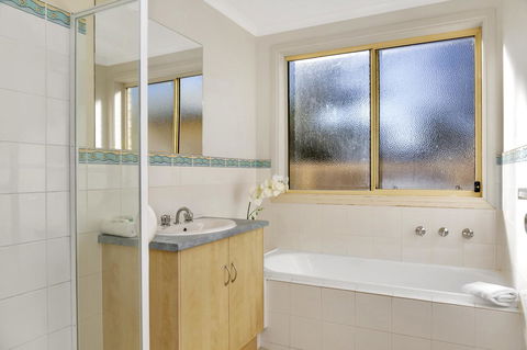 The Lighthouse - Port Willunga - C21 SouthCoast Holidays - E Caravan Parks 11