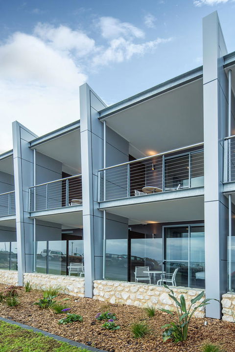 Aurora Ozone Hotel Kangaroo Island - E Caravan Parks 20