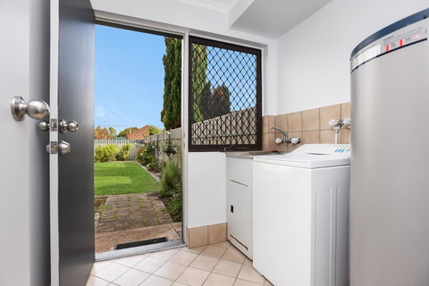 Sorrento - Aldinga Beach - E Caravan Parks 1