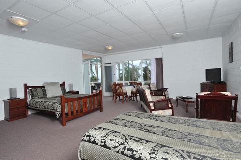 Kangaroo Island Seaview Motel - E Caravan Parks 35