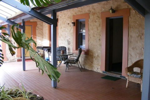 Kangaroo Island Seaview Motel - E Caravan Parks 26