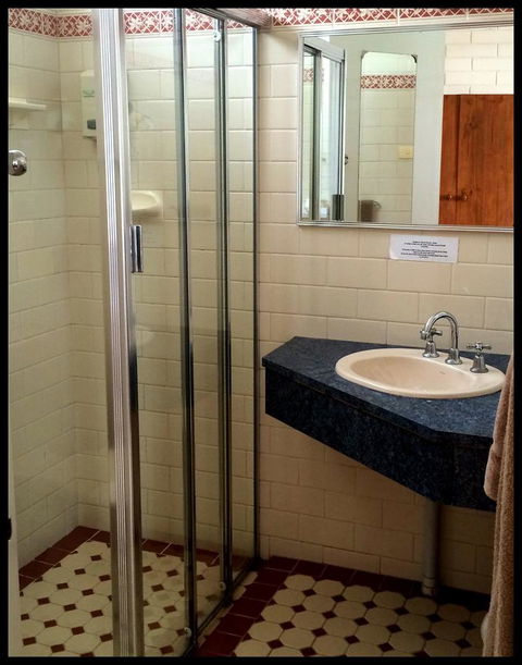 Kangaroo Island Seaview Motel - E Caravan Parks 39