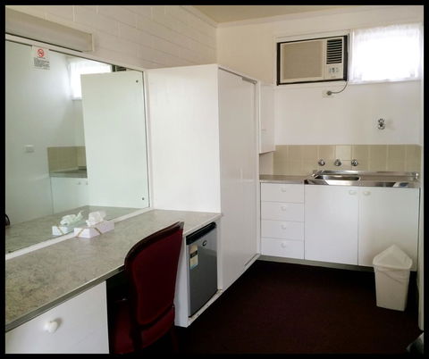 Kangaroo Island Seaview Motel - E Caravan Parks 1