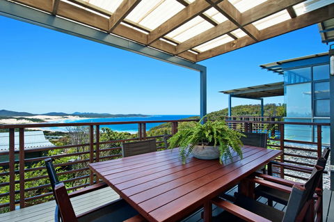 One Mile Retreat - E Caravan Parks 1