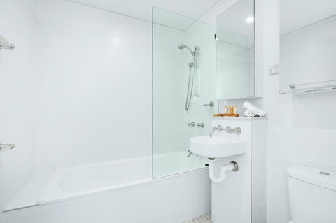 One Mile Retreat - E Caravan Parks 11