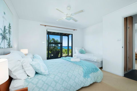 One Mile Retreat - E Caravan Parks 7