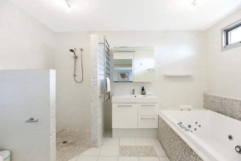 Esplanade Escape - E Caravan Parks 22