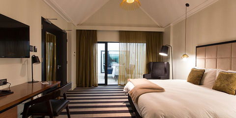 Ellen Hotel - E Caravan Parks 16