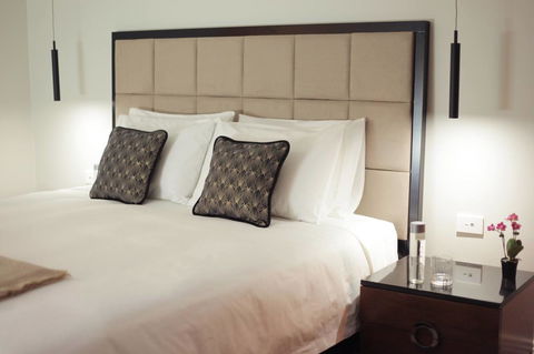 Ellen Hotel - E Caravan Parks 14