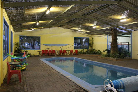 Island Motel Kingscote - E Caravan Parks 6