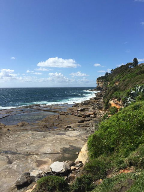 Stylish 3 Bedroom Beachview Apartment - E Caravan Parks 19