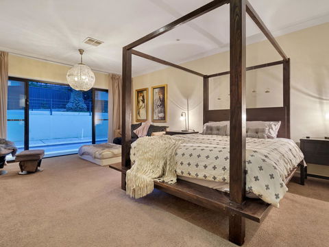 City-Barossa Gateway - E Caravan Parks 0