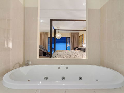 City-Barossa Gateway - E Caravan Parks 1