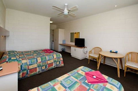 Barmera Lake Resort Motel - E Caravan Parks 28