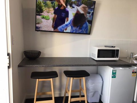 Port Lincoln Shark Apartment 3 - E Caravan Parks 13