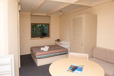 Kalganyi Holiday Park - E Caravan Parks 36