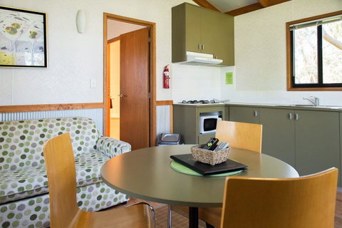 Kalganyi Holiday Park - E Caravan Parks 11