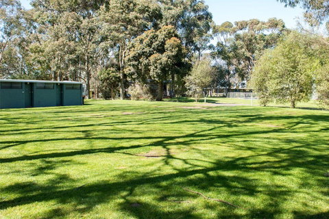 Kalganyi Holiday Park - E Caravan Parks 4