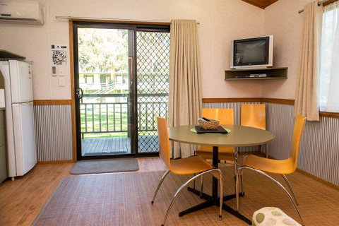 Kalganyi Holiday Park - E Caravan Parks 9
