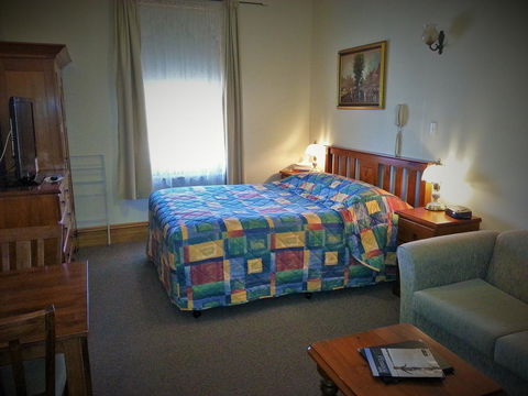 Sonbern Lodge Motel - E Caravan Parks 22