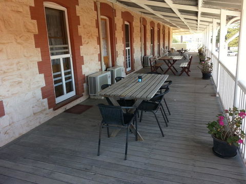 Sonbern Lodge Motel - E Caravan Parks 17