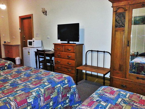 Sonbern Lodge Motel - E Caravan Parks 29