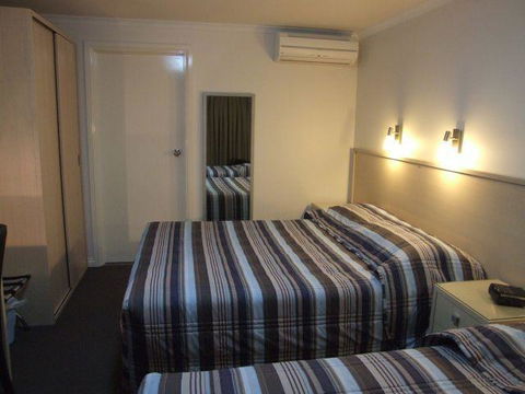 Streaky Bay Hotel Motel - E Caravan Parks 3