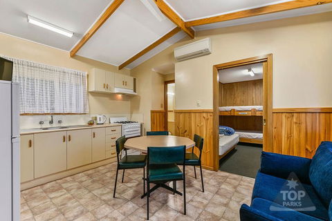 Millicent Hillview Caravan Park - E Caravan Parks 12
