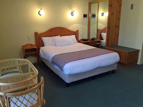 Coonawarra Place Motor Inn - E Caravan Parks 23