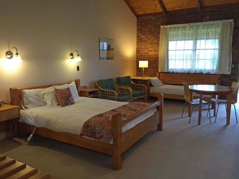 Coonawarra Place Motor Inn - E Caravan Parks 28