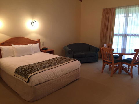 Coonawarra Place Motor Inn - E Caravan Parks 30