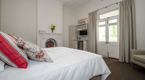 Pirathon Country Estate - E Caravan Parks 3