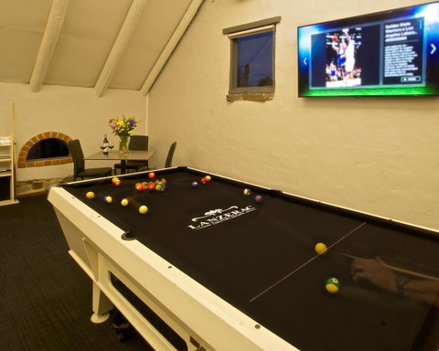Pirathon Country Estate - E Caravan Parks 24