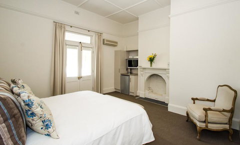 Pirathon Country Estate - E Caravan Parks 9