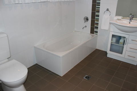 Beltana Villas - E Caravan Parks 12