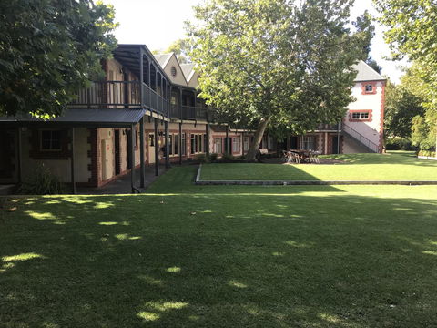 St Francis Winery - E Caravan Parks 0
