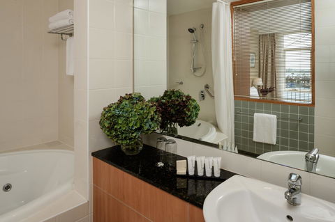 Rydges Newcastle - E Caravan Parks 15