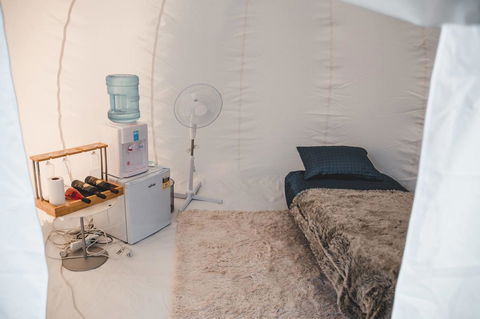 Coonawarra Bubble Tents - E Caravan Parks 17