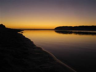 Sea & Soul Beachside Apartments - E Caravan Parks 12