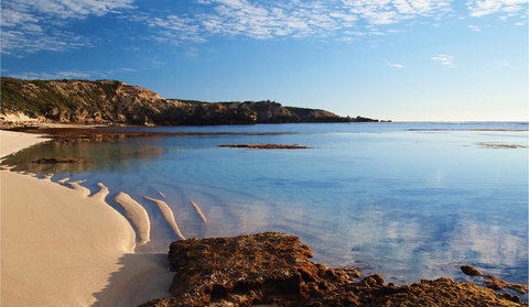Sea & Soul Beachside Apartments - E Caravan Parks 1