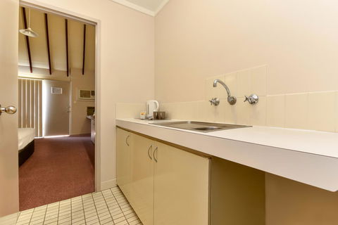 Sanno Marracoonda Perth Airport Hotel - E Caravan Parks 21