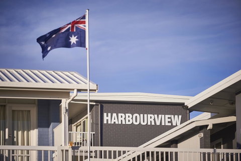 Harbour View Apartments - E Caravan Parks 24