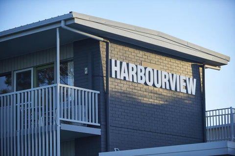 Harbour View Apartments - E Caravan Parks 12