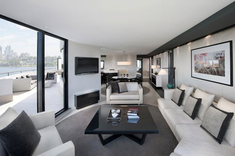 Crown Metropol Perth - E Caravan Parks 17