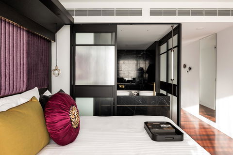 QT Perth - E Caravan Parks 32