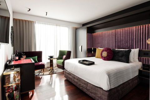 QT Perth - E Caravan Parks 38