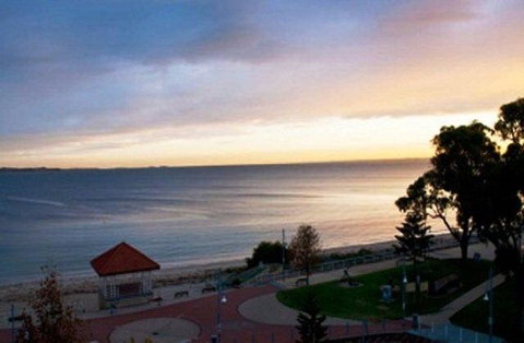 Boardwalk By The Beach - E Caravan Parks 4